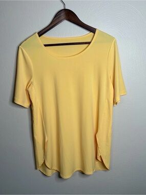 Susan Graver QVC Yellow Small Short Sleeve Top Stretch Knit Scoop Neck Casual
